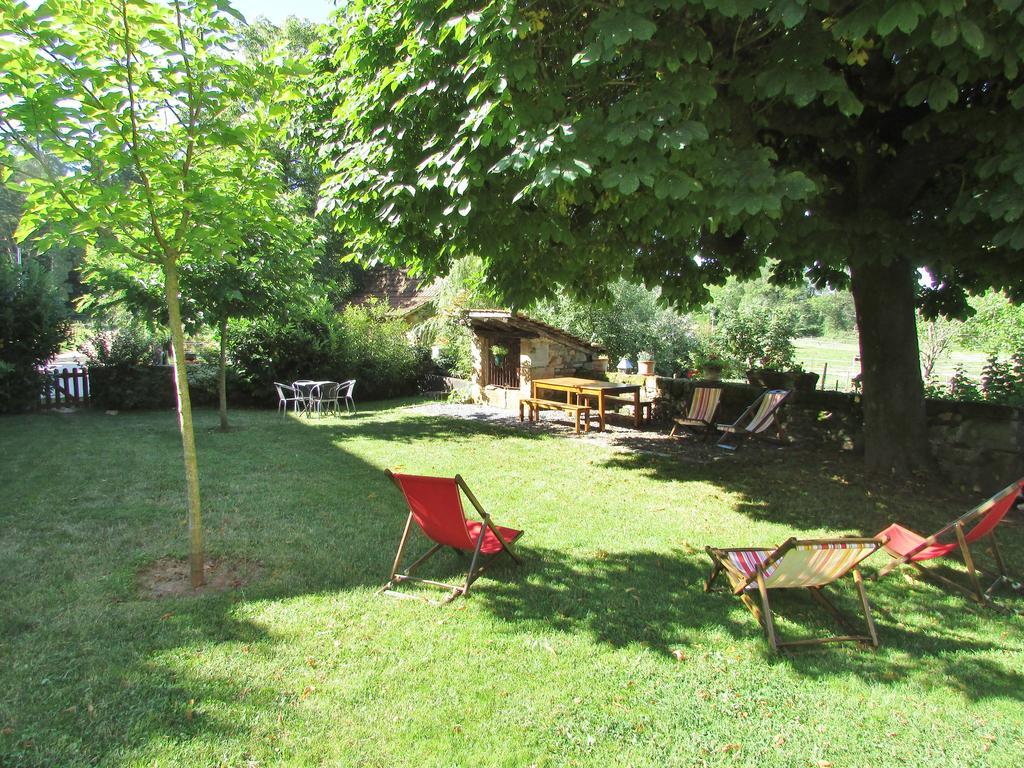 Ecuries De Saint Maurice- Maison D'Hotes De Gondou Lacapelle-Marival ภายนอก รูปภาพ
