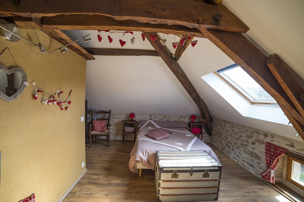 Ecuries De Saint Maurice- Maison D'Hotes De Gondou Lacapelle-Marival ภายนอก รูปภาพ
