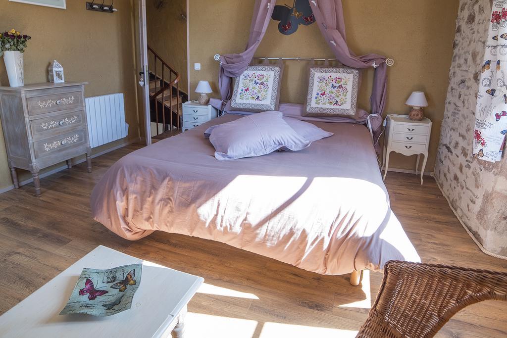 Ecuries De Saint Maurice- Maison D'Hotes De Gondou Lacapelle-Marival ภายนอก รูปภาพ