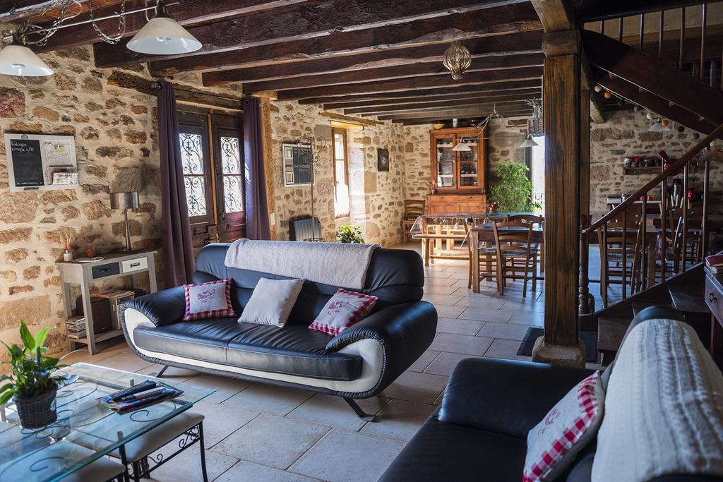Ecuries De Saint Maurice- Maison D'Hotes De Gondou Lacapelle-Marival ภายนอก รูปภาพ